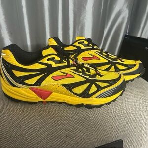 Brooks Cascadia 1 Mens Shoes Yellow Legendary size 8.5